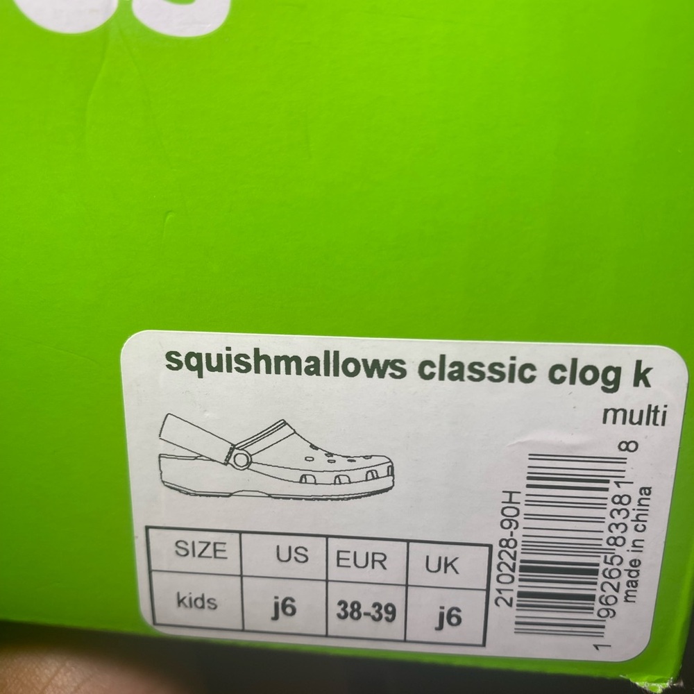 SquishMallows Crocs 😍 - Picture 8 of 9